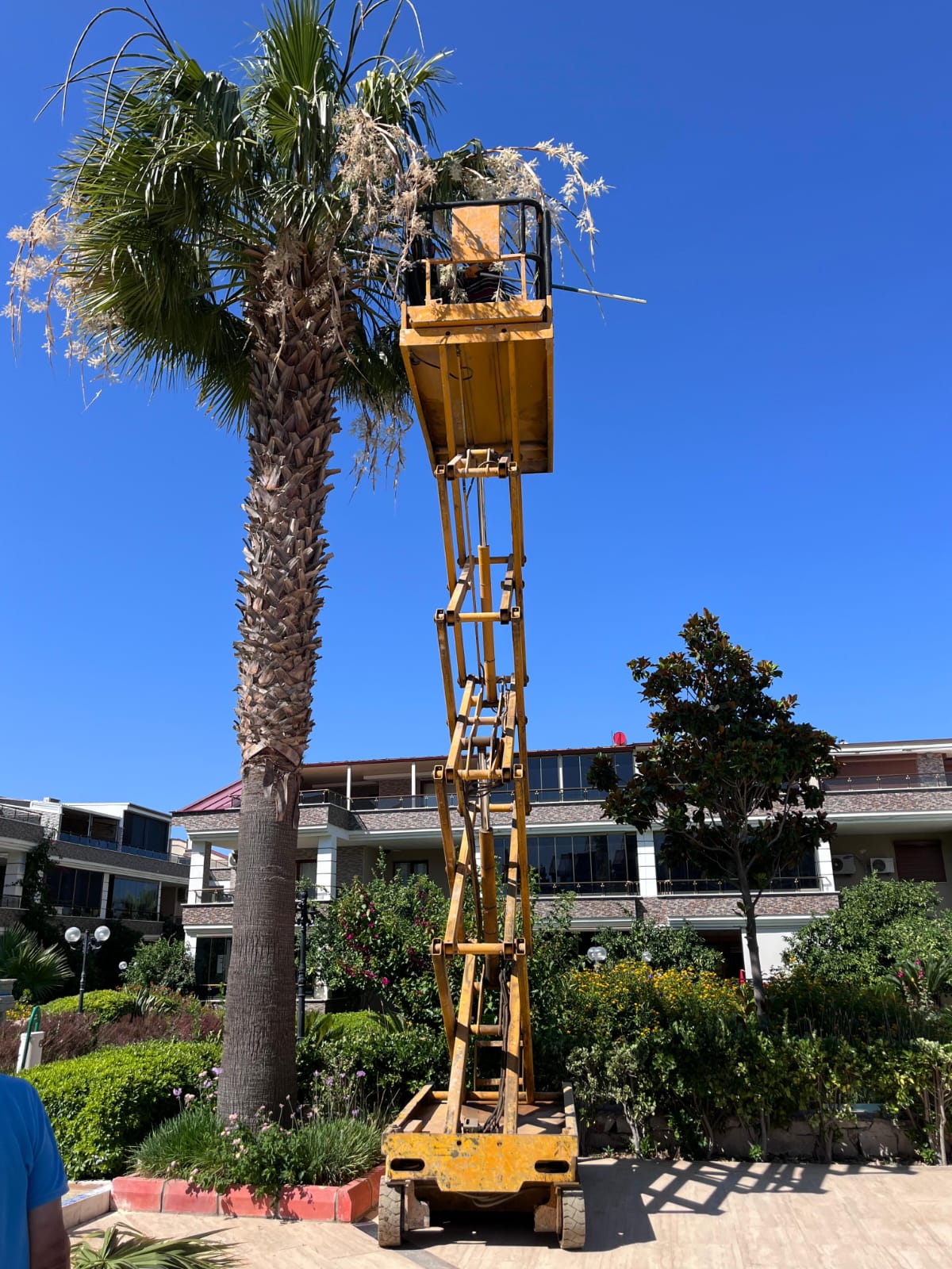 Acil Yol Yardım Hizmeti: ErKaplan Vinç 7/24 Yanınızda